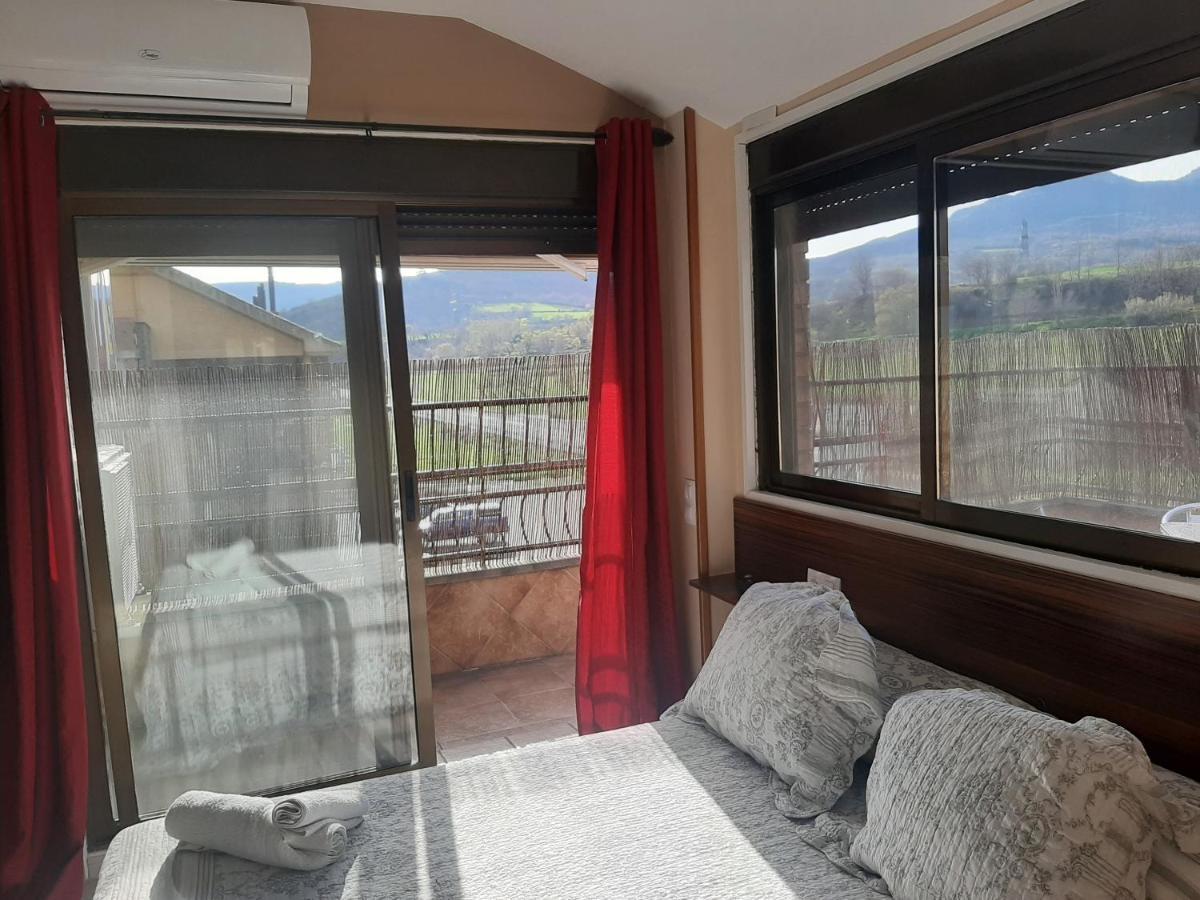 Hostal Escarla Aren Εξωτερικό φωτογραφία