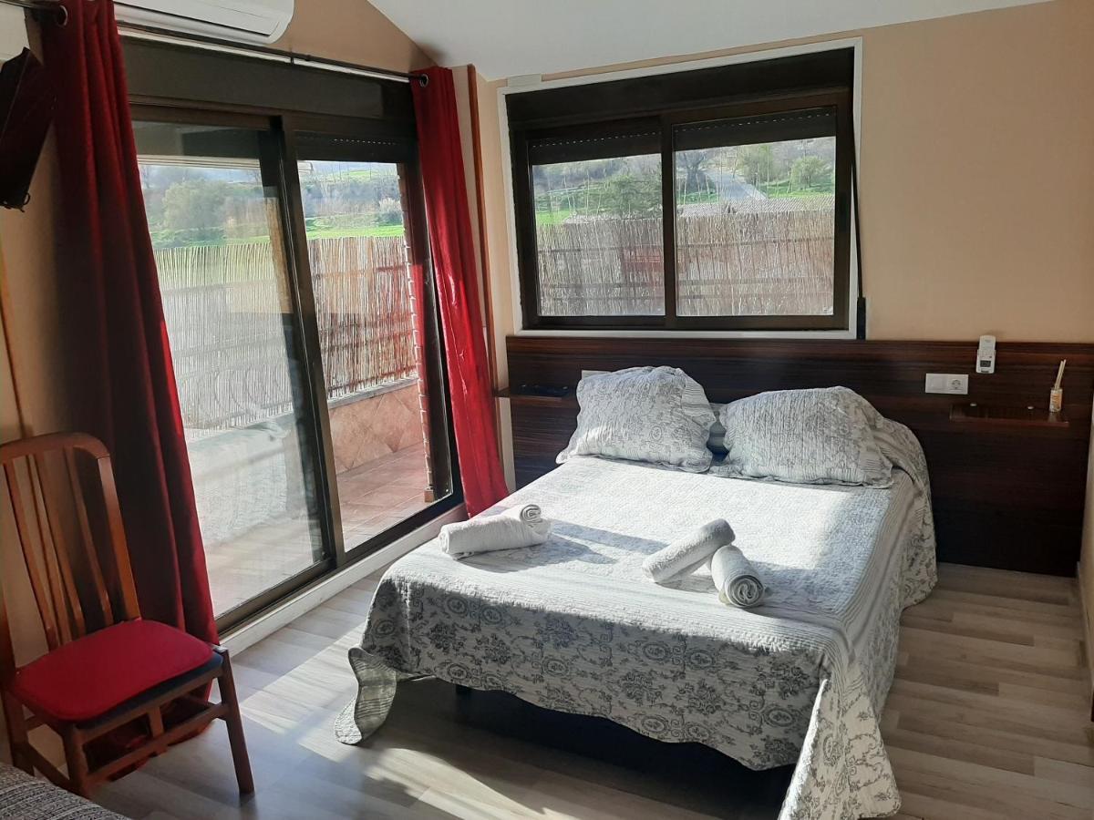 Hostal Escarla Aren Εξωτερικό φωτογραφία