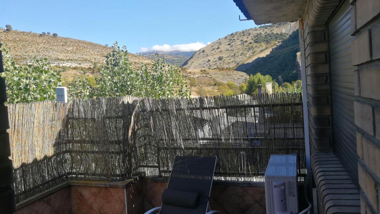 Hostal Escarla Aren Εξωτερικό φωτογραφία