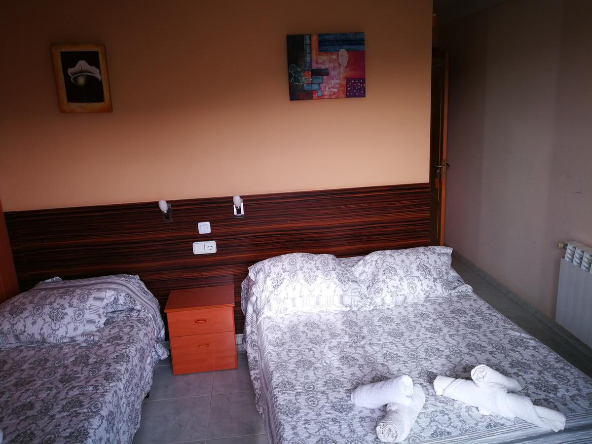 Hostal Escarla Aren Εξωτερικό φωτογραφία