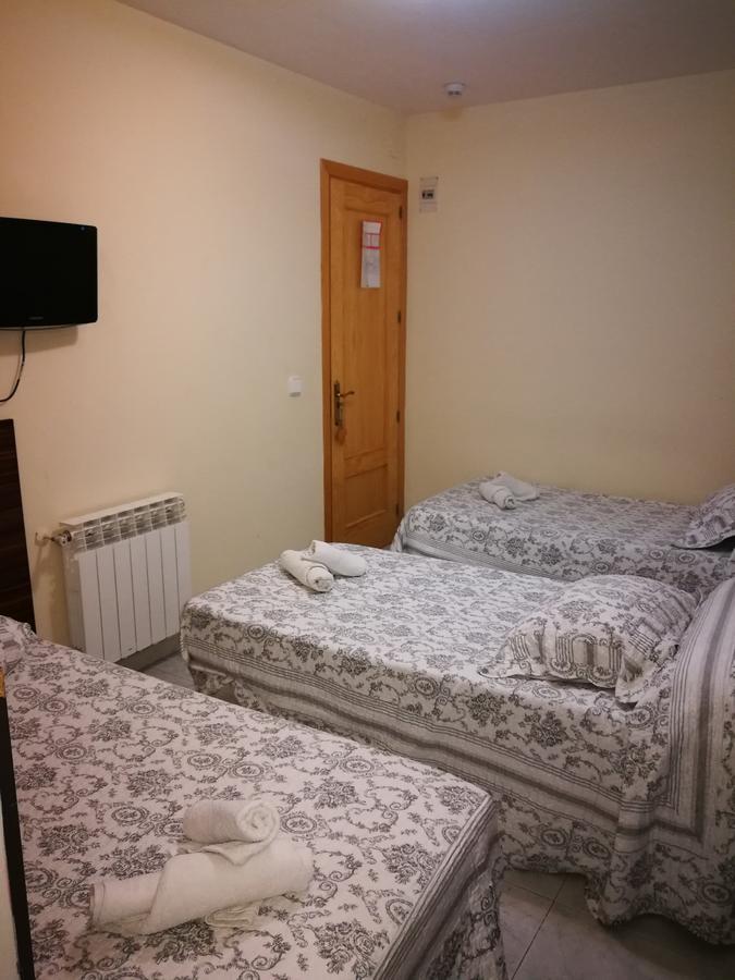 Hostal Escarla Aren Εξωτερικό φωτογραφία