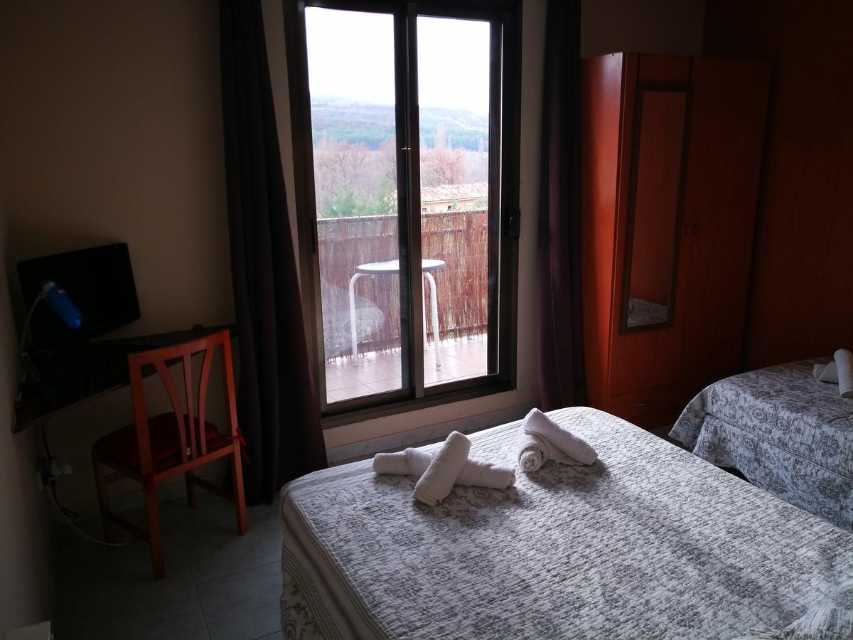Hostal Escarla Aren Εξωτερικό φωτογραφία