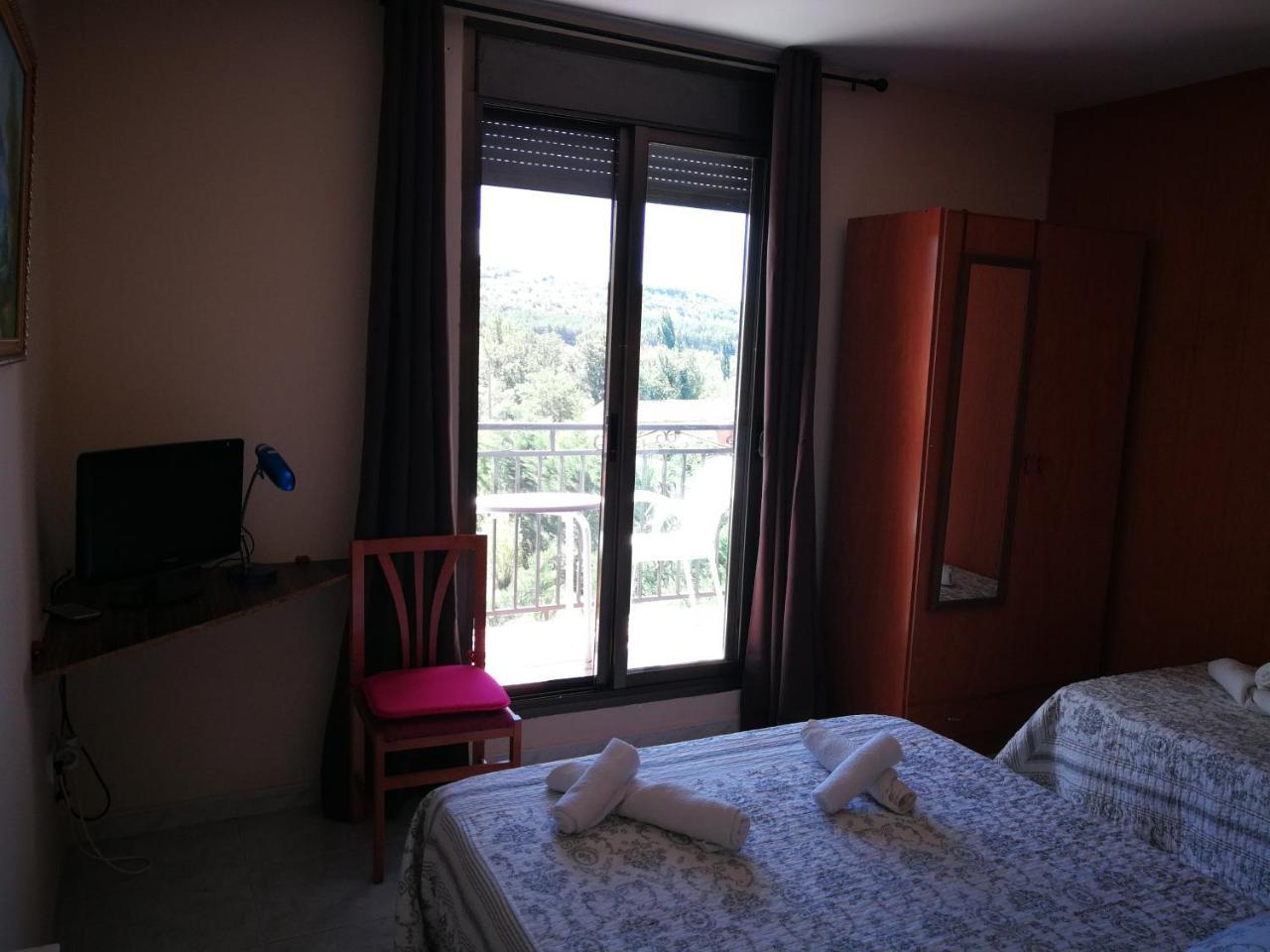 Hostal Escarla Aren Εξωτερικό φωτογραφία