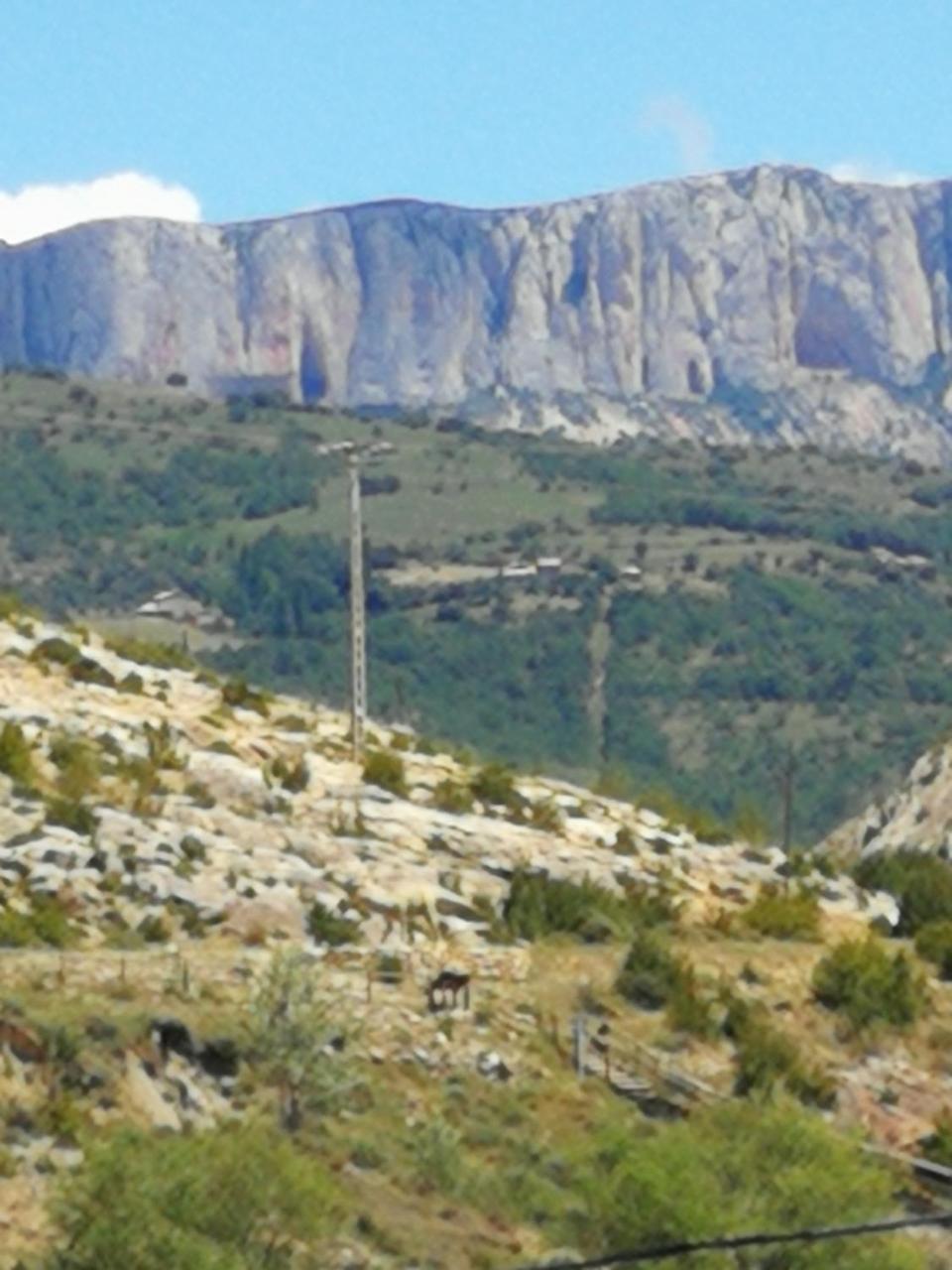 Hostal Escarla Aren Εξωτερικό φωτογραφία