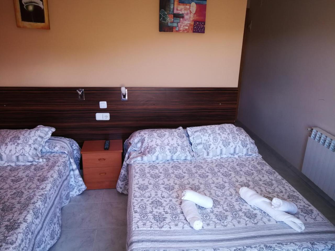 Hostal Escarla Aren Εξωτερικό φωτογραφία